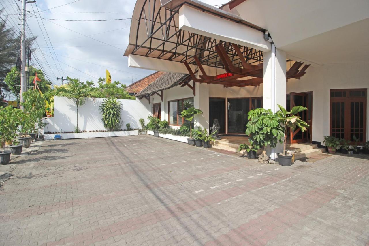 Reddoorz Plus @ Taman Siswa 3 Yogyakarta Esterno foto