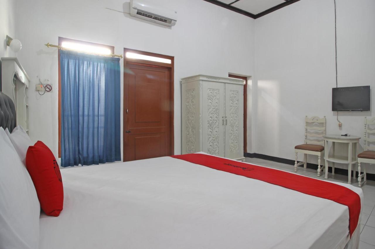 Reddoorz Plus @ Taman Siswa 3 Yogyakarta Esterno foto