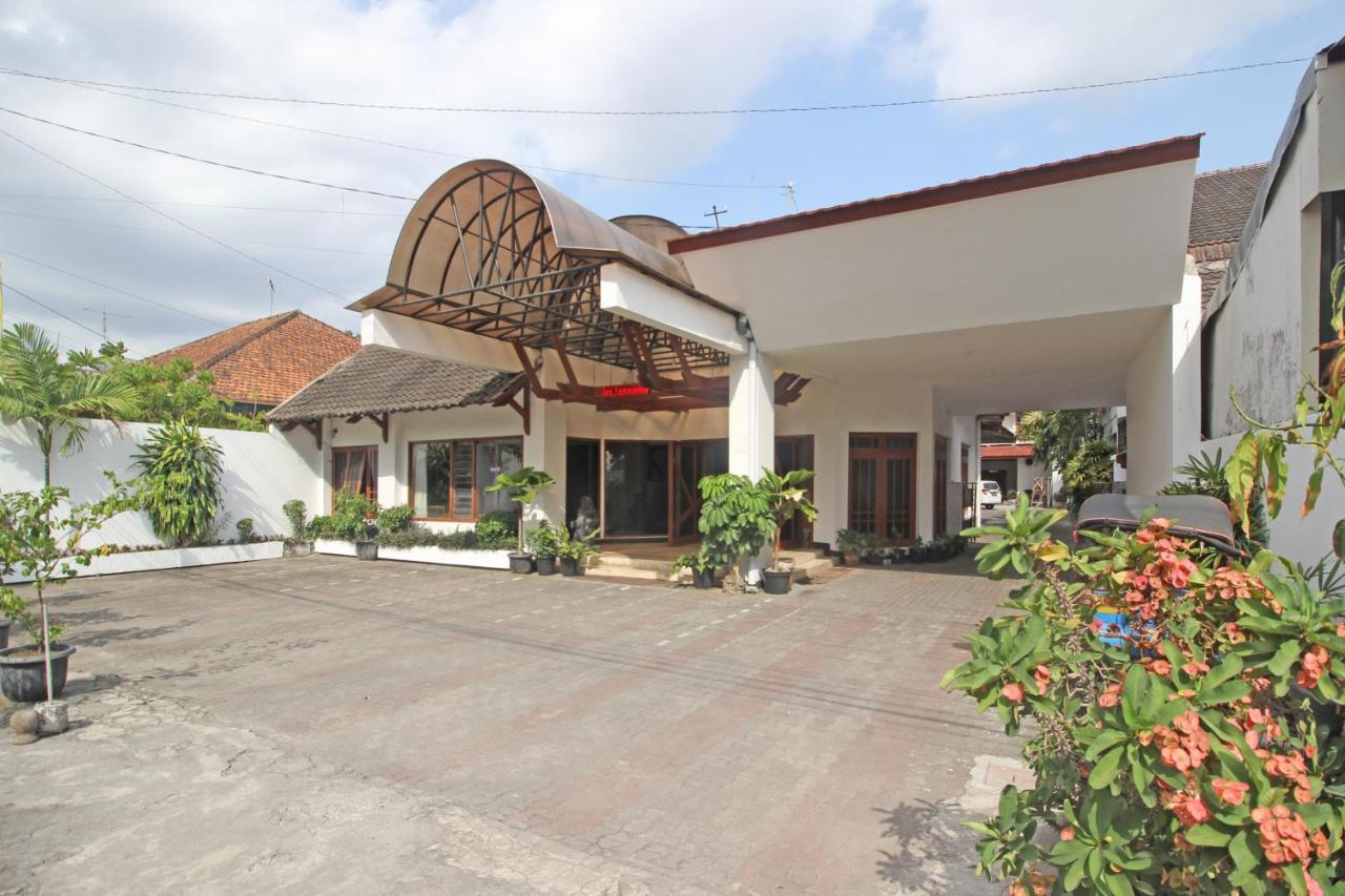 Reddoorz Plus @ Taman Siswa 3 Yogyakarta Esterno foto