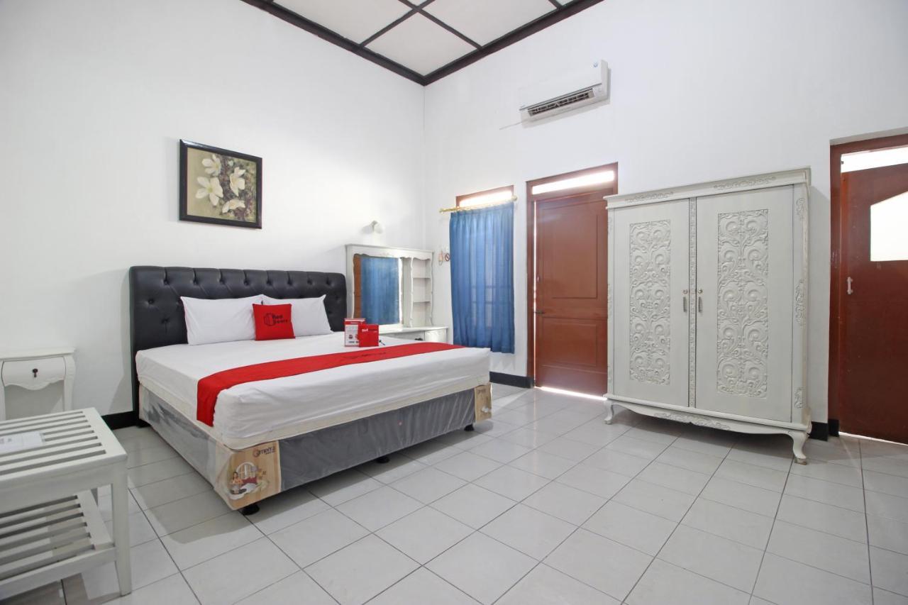 Reddoorz Plus @ Taman Siswa 3 Yogyakarta Esterno foto
