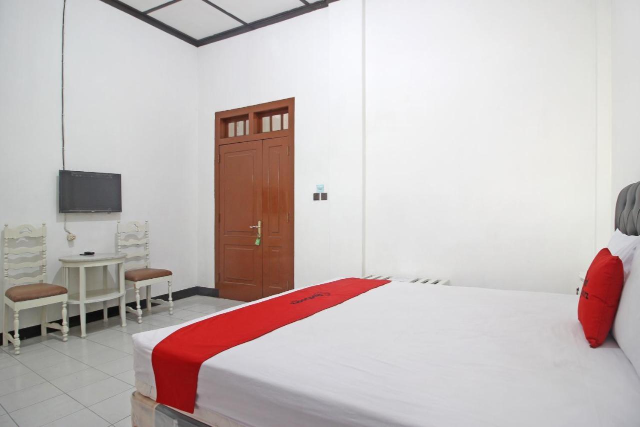 Reddoorz Plus @ Taman Siswa 3 Yogyakarta Esterno foto